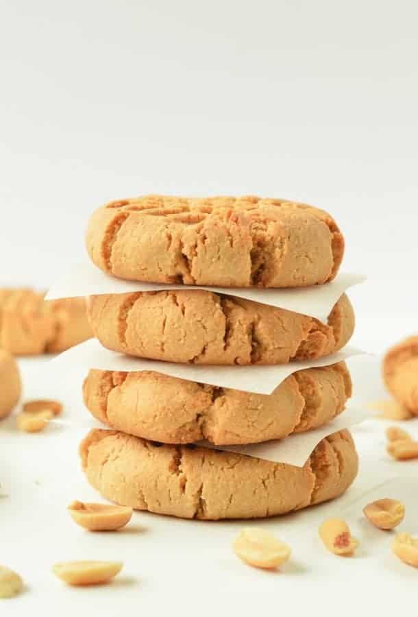 HEALTHY 4 INGREDIENTS PEANUT BUTTER COOKIES #healthypeanutbuttercookies #peanutbutter #cookies #healthycookies #healthy #veganookies #vegan #4ingredients #veganglutenfree #glutenfreecookies #veganpaleo #grainfreecookies #easypeanutbuttercookies #healthyveganrecipes #veganbaking #vegansnacks #healthyvegansnacks