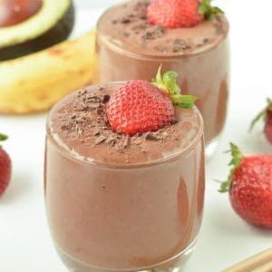 HEALTHY CHOCOLATE STRAWBERRY SMOOTHIE with avocado Vegan #healthy #easy #forkids #vegan #strawberry #healthysmoothie #chocolatesmoothie #vegansmoothie #vegan #cocoapowder #smoothiewithalmondmilk #avocado #chocolateavocado