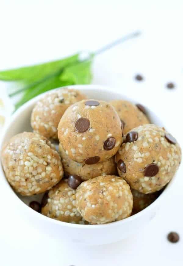 HEALTHY NO BAKE PROTEIN BALLS Vegan + Keto option ! #nobakeproteinballs #proteinballs #nobakeproteinballs #peanutbutter #healthyproteinballs #vegan #proteinpowder #peaprotein #lowcarb