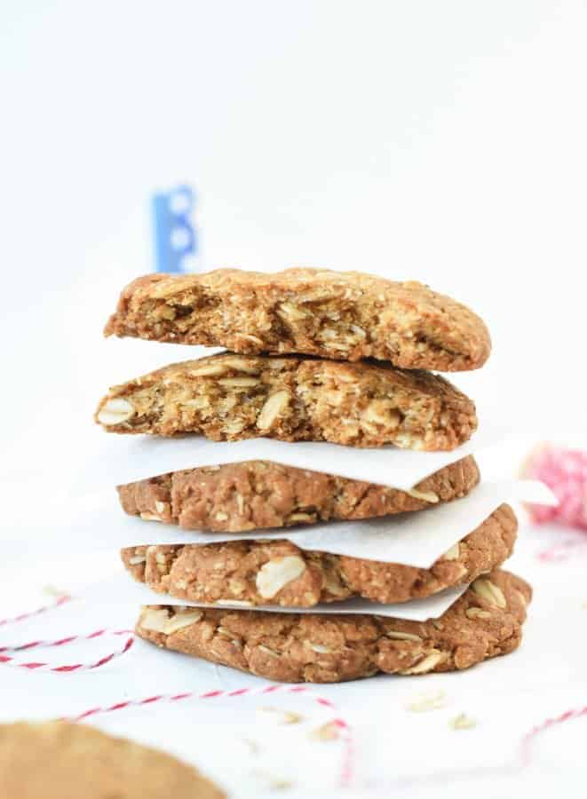 CHEWY ANZAC BISCUITS
