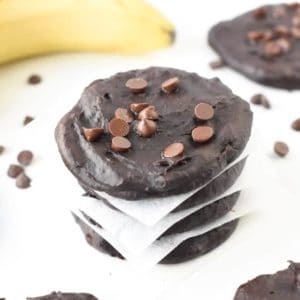 Vegan banana chocolate chip cookies