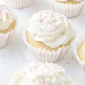 Easy Vegan Vanilla Cupcake