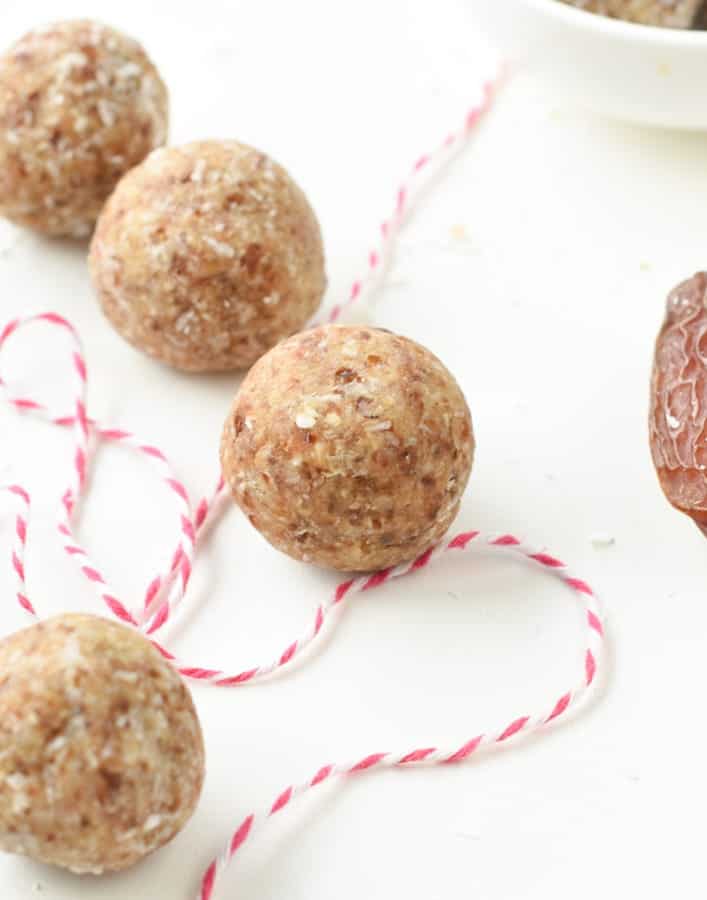 Almond date balls