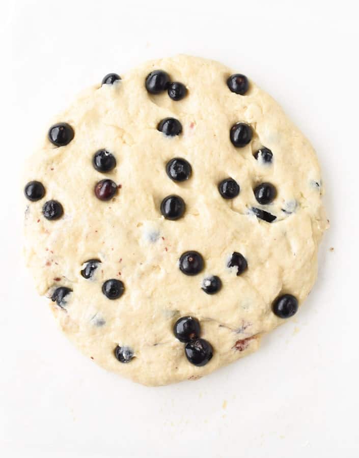 Vegan scones with blueberries