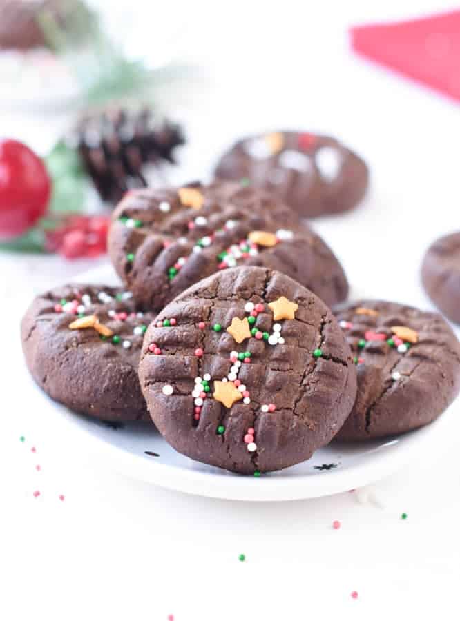 easy chocolate peanut butter cookies
