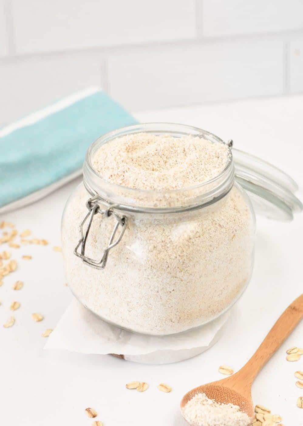 Oat Flour at Home (2 Easy Ways)