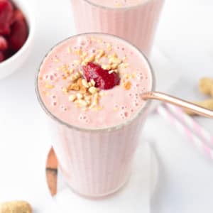 Vegan Strawberry Smoothie