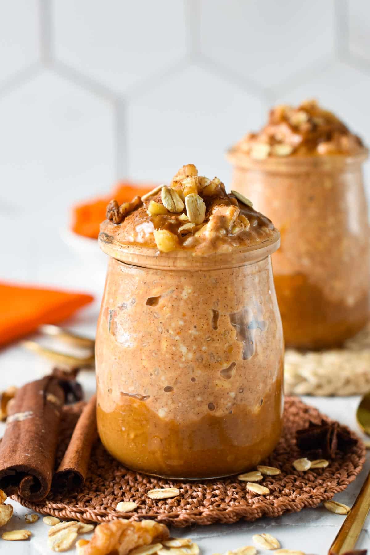 This Pumpkin Overnight Oat recipe has a creamy smooth texture, full of pumpkin spice flavor and nutrients to start the day healthy.