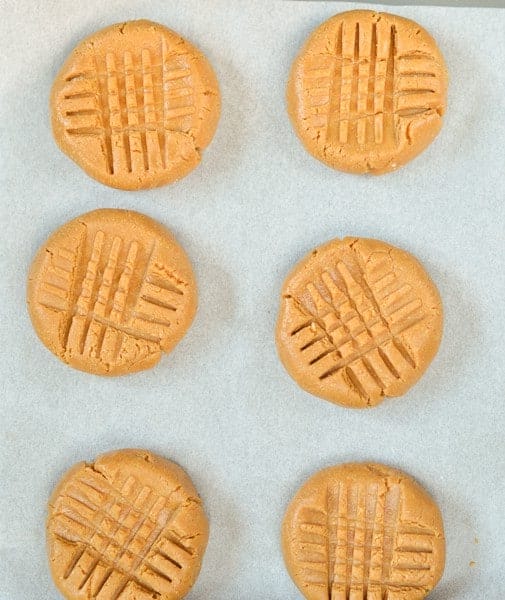 Keto Almond Flour Peanut Butter Cookies
