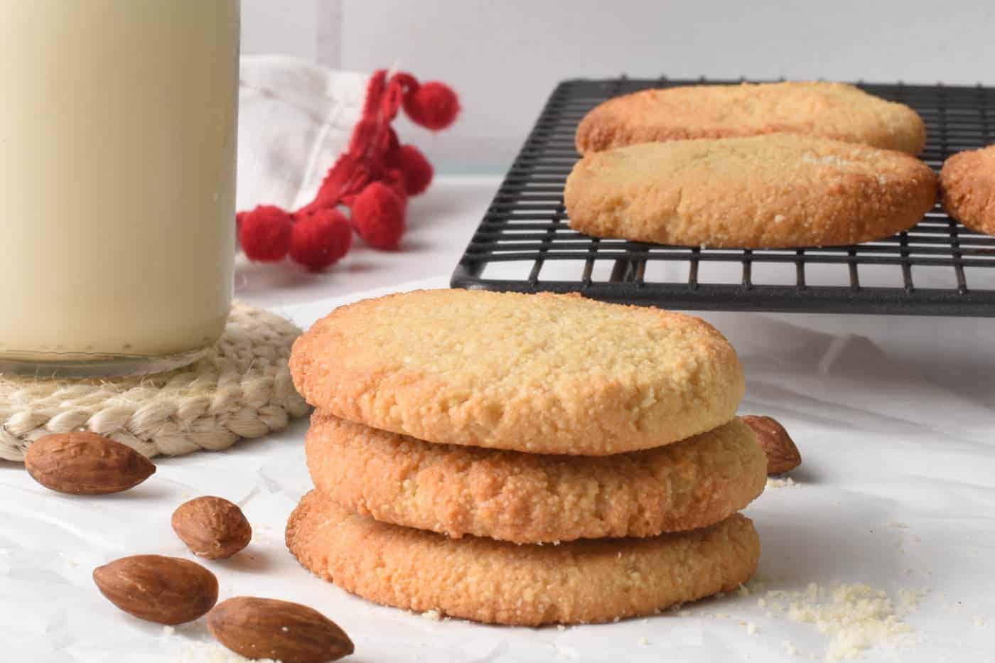 2-Ingredient Almond Flour Cookies