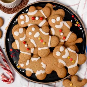 25 Vegan Christmas Cookies that Everyone Loves