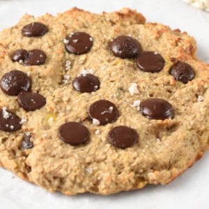 Single Serve Oatmeal Cookie (4 Ingredients, 19g Protein)