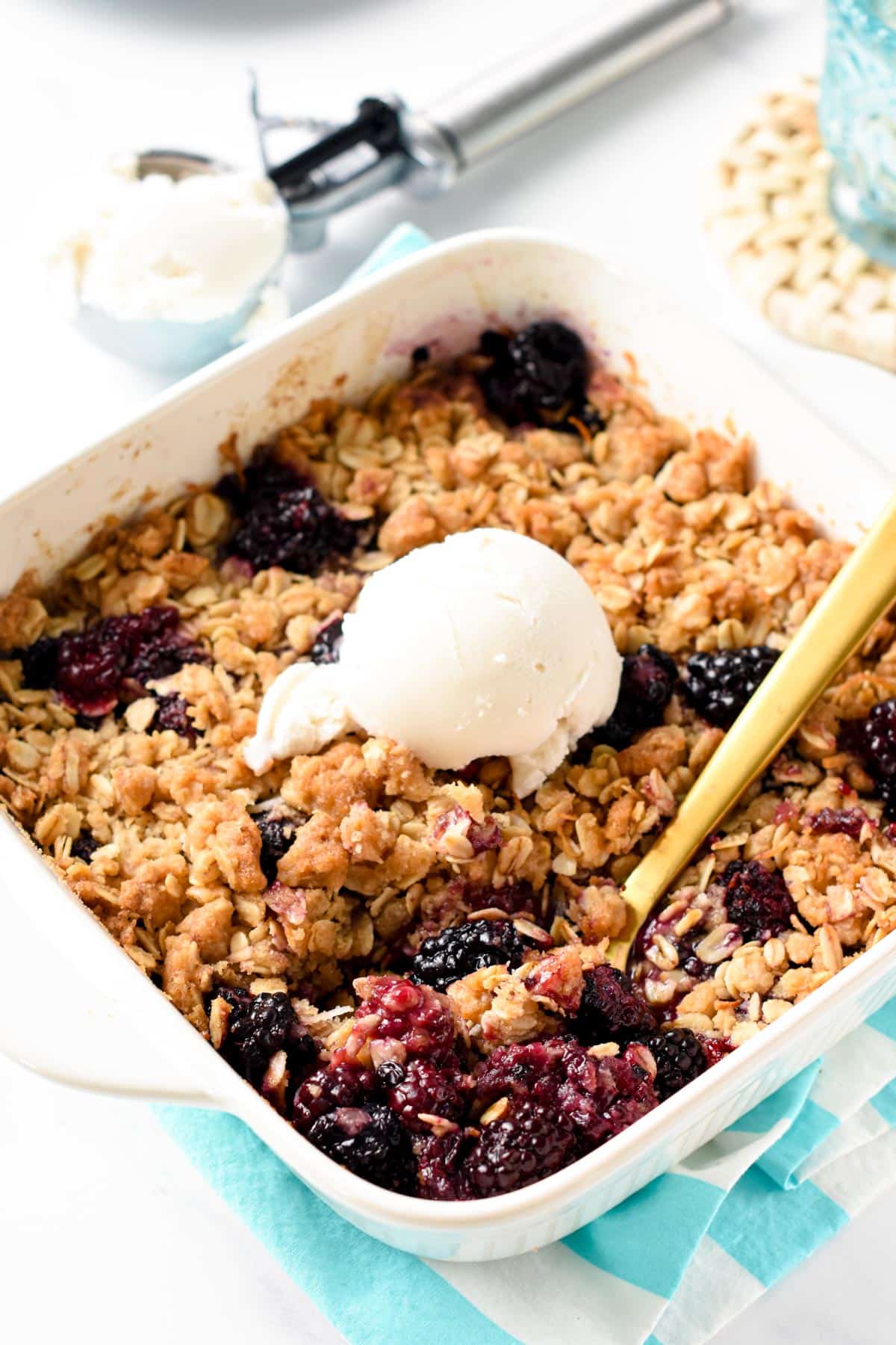 Blackberry Crisp