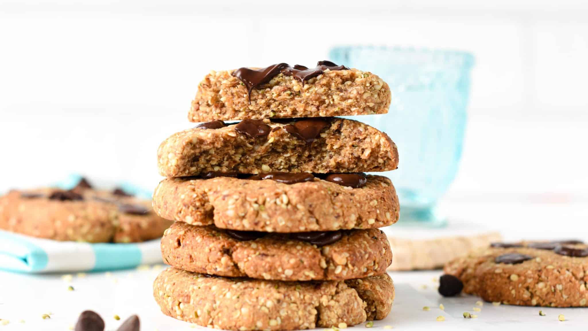 Easy, soft, chewy hemp heart cookies with peanut butter and naturally sweetened with Medjool dates. A healthy vegan protein cookie recipe 100% refined sugar-free and gluten-free.