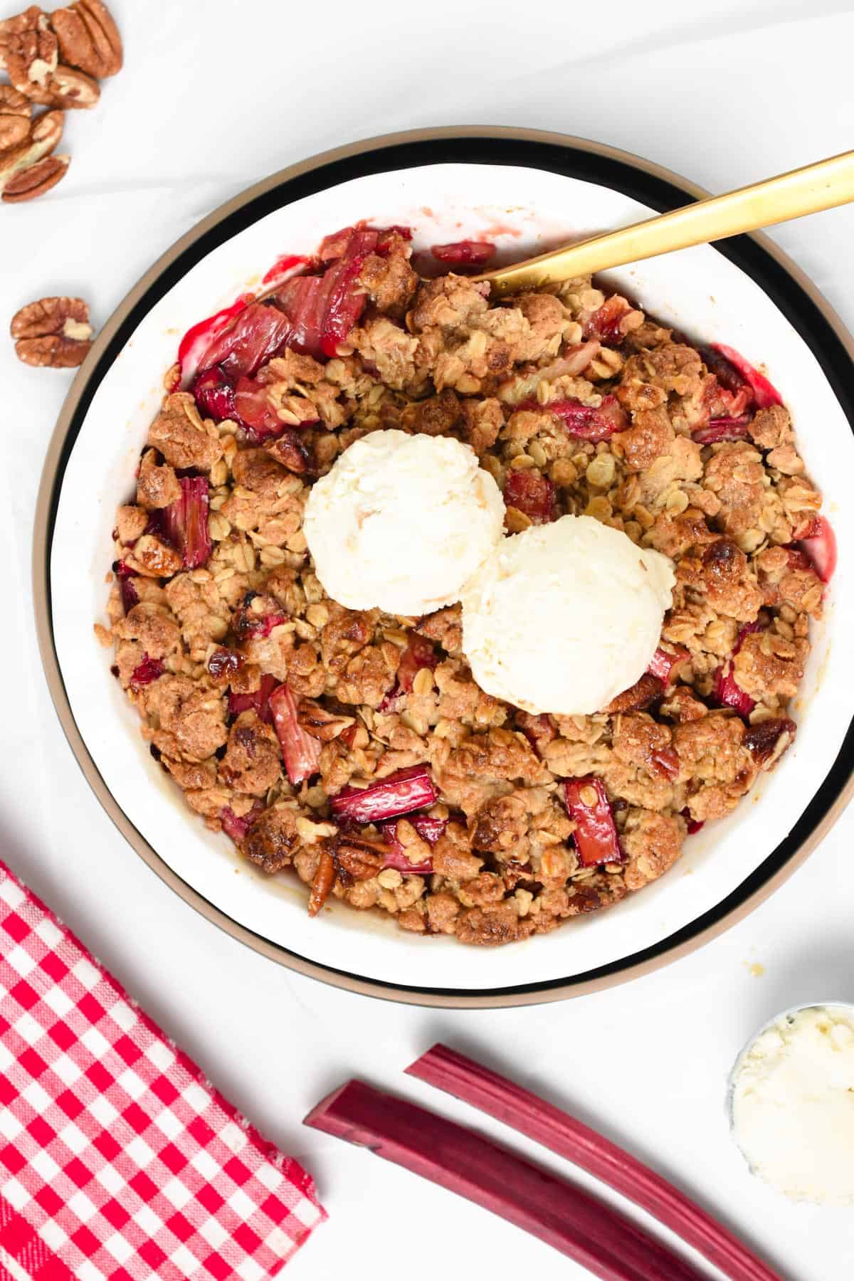 Rhubarb Crumble