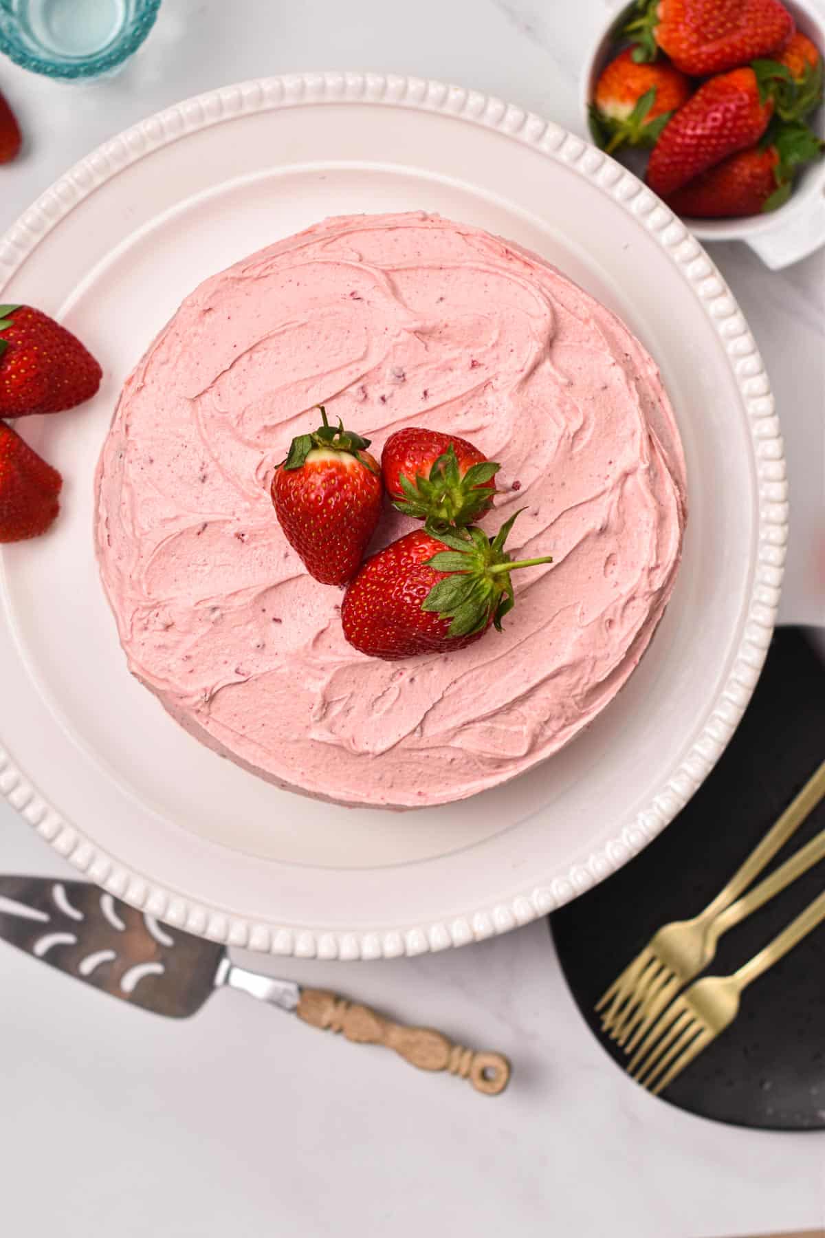 Vegan Strawberry CakeVegan Strawberry Cake