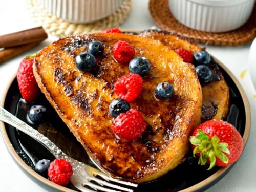 This Eggless French Toast recipe is the most easy delicious weekend breakfast recipe for french toast lovers. Plus, these french toasts are not only egg-free but also dairy-free and vegan approved.