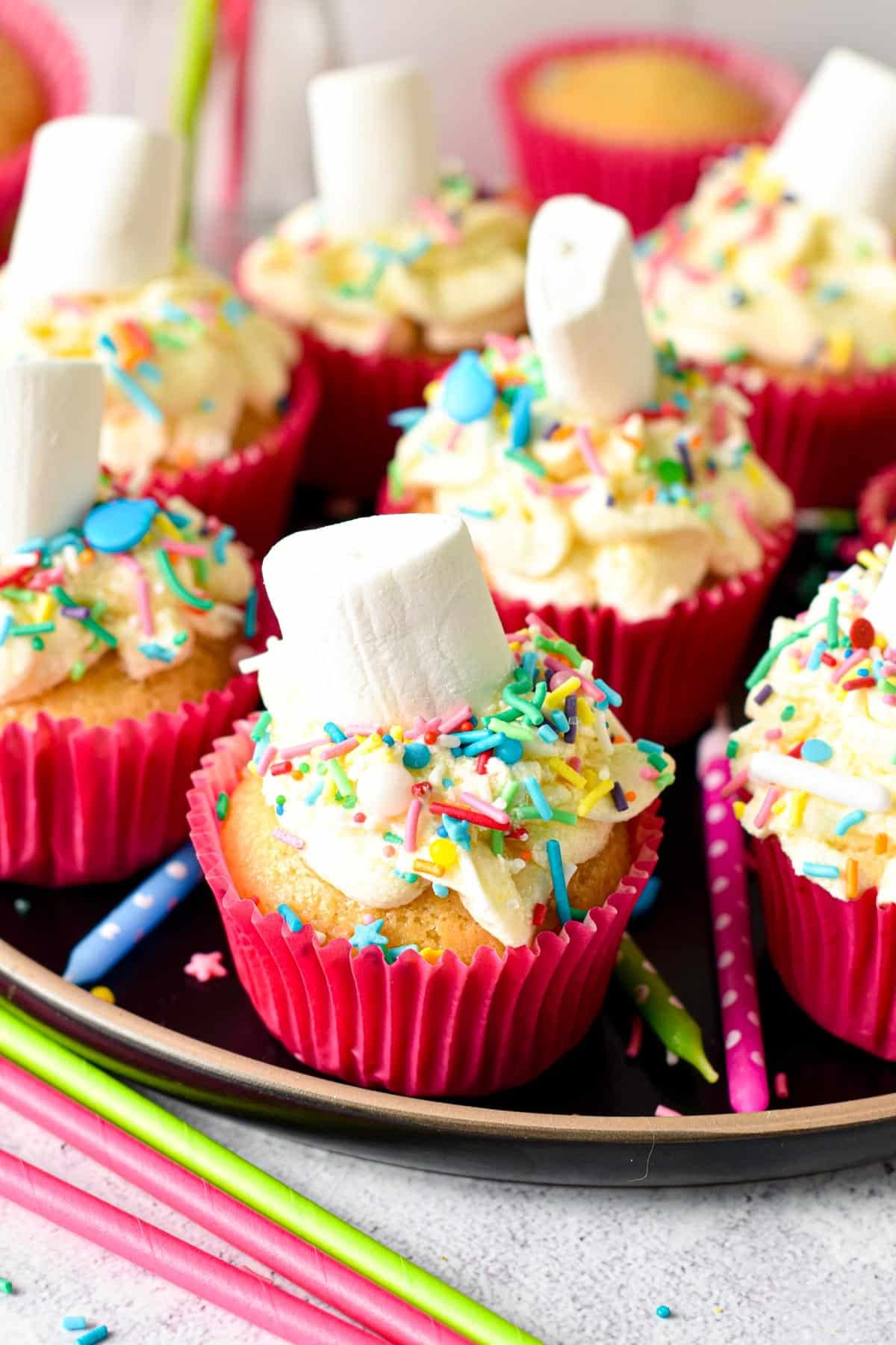 Eggless Cupcakes with plant-based marshmallows.