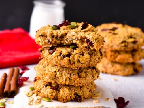 These Vegan Breakfast Cookies are crunchy, healthy oatmeal cookies made in 1-bowl, using only natural wholesome plants. They are packed with proteins, fiber and makes a delicious on the go breakfast in the morning.