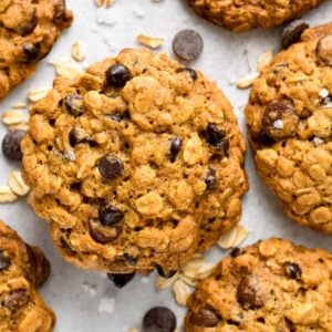 These Vegan Oatmeal Chocolate Chip Cookies are soft and chewy with crispy edges and packed with healthy proteins and fiber from oats. They are definitely the easiest healthy breakfast cookies on the go.These Vegan Oatmeal Chocolate Chip Cookies are soft and chewy with crispy edges and packed with healthy proteins and fiber from oats. They are definitely the easiest healthy breakfast cookies on the go.