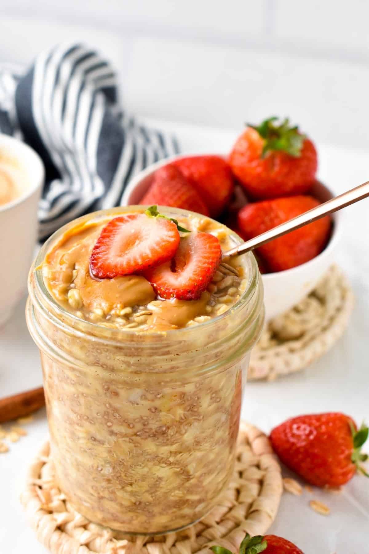 This Overnight Oats with Water is the perfect healthy breakfast if you ran out of milk, or simply want a low-calorie healthy breakfast. 