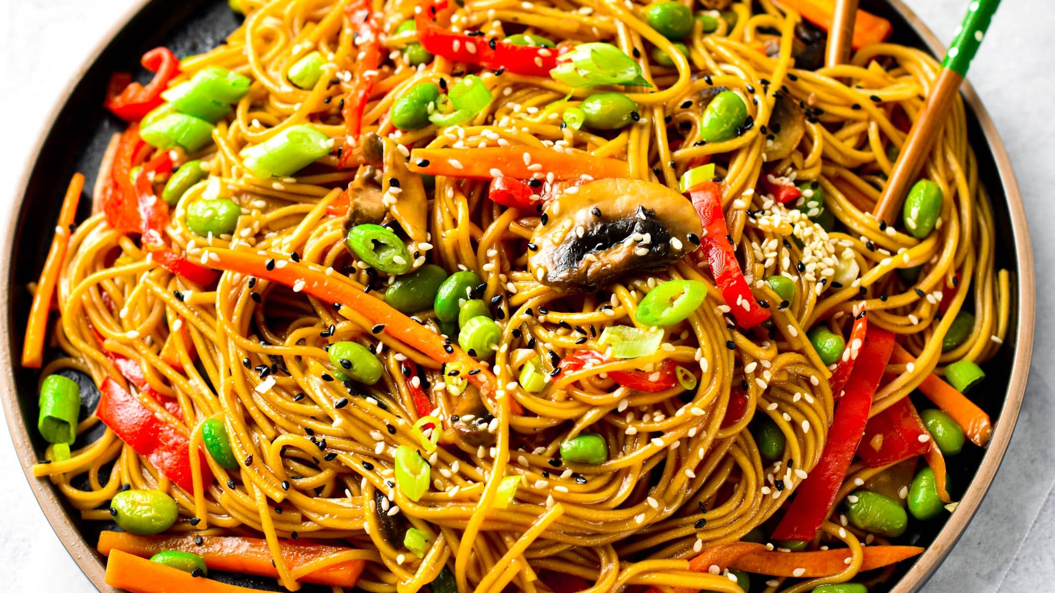These teriyaki noodles are easy 20 minutes Japanese ramen noodles cooked in a lightly sweet teriyaki sauce with crunchy vegetables. Plus, this noodle recipe is also vegan-approved.