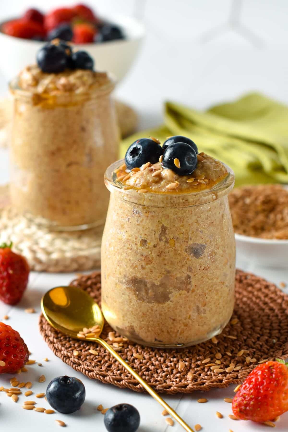 This Flaxseed pudding is an easy healthy high-fiber breakfast with 12g of fiber per serve and a delicious vanilla cinnamon flavor.