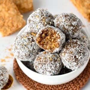 These Weetbix Bliss Balls are quick and easy energy bites filled with crunchy bites of Weetbix biscuits. They are the perfect kid's lunchbox snack or healthy treat to fix your sweet tooth.
