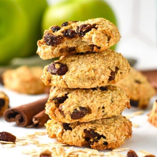 3-Ingredient Oatmeal Raisin Cookies (50 Calories, No Sugar)