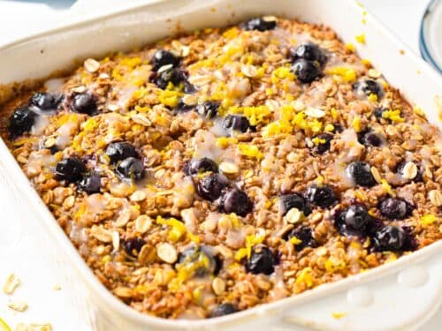 This Lemon blueberry baked oatmeal is a healthy breakfast packed with lemon blueberry flavors and all the nutrition from wholegrain oats.