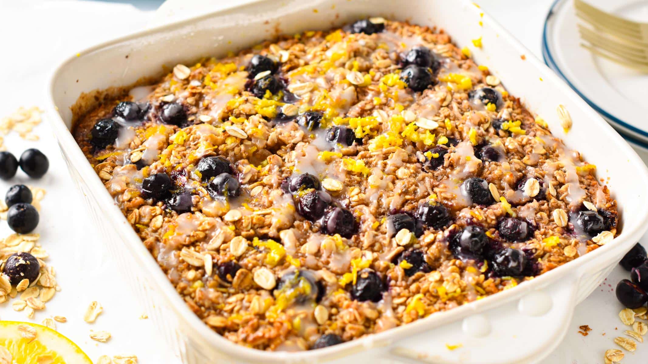 This Lemon blueberry baked oatmeal is a healthy breakfast packed with lemon blueberry flavors and all the nutrition from wholegrain oats.