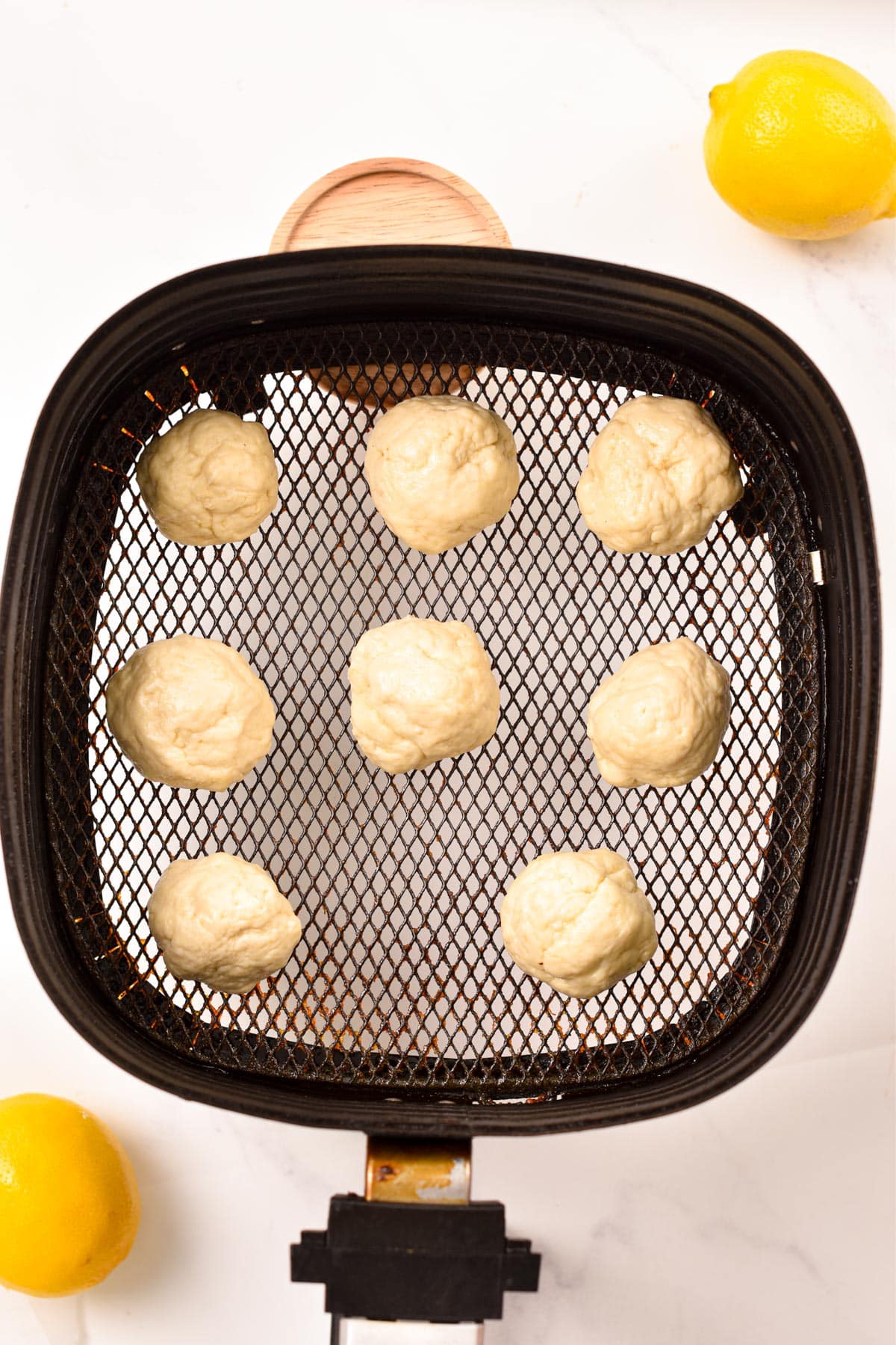 8 donut hole balls in the air fryer basket