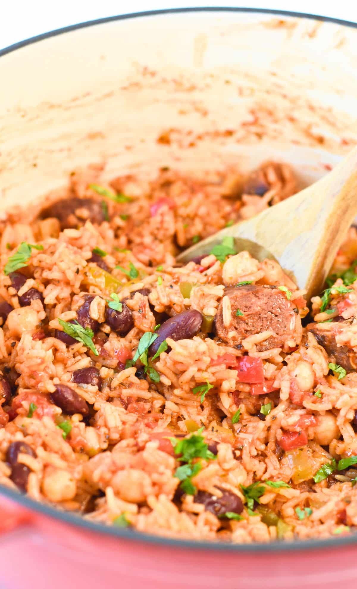 Vegan Jambalaya in a large cast-iron pan.