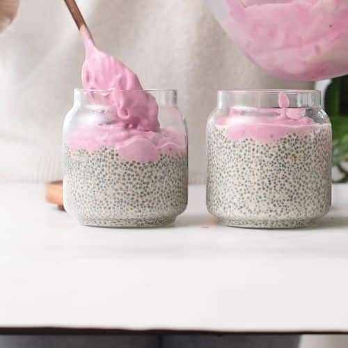 Pour the raspberry yogurt mixture on top of the chia pudding.
