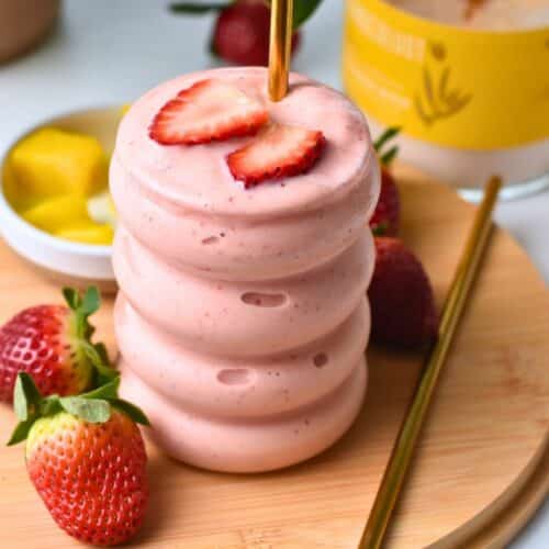 Mango Strawberry Smoothie (18g Protein, No Protein Powder!)
