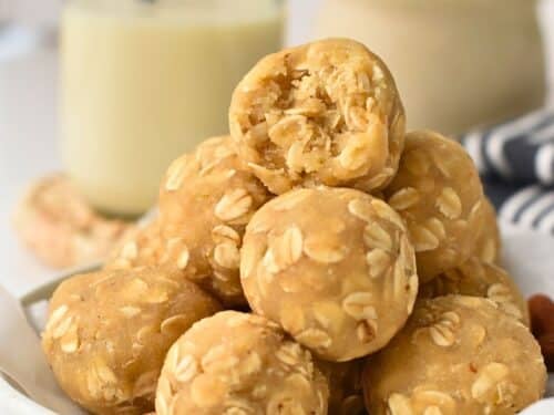 Almond Flour Energy Balls