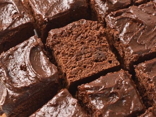 Date Chocolate Cake