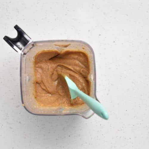 Date mixture in blender.