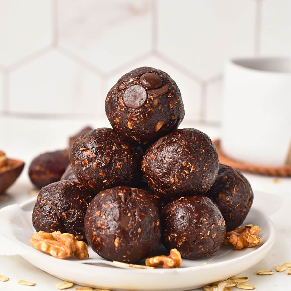Cocoa Energy Balls