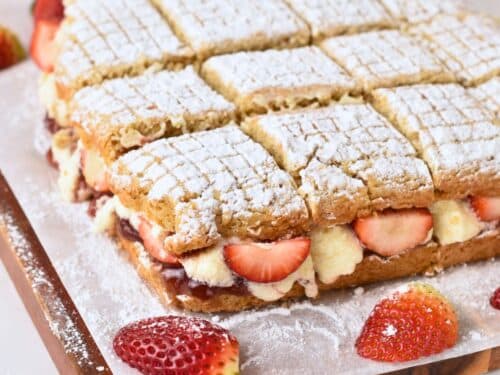 Strawberry Victoria Sponge Cake