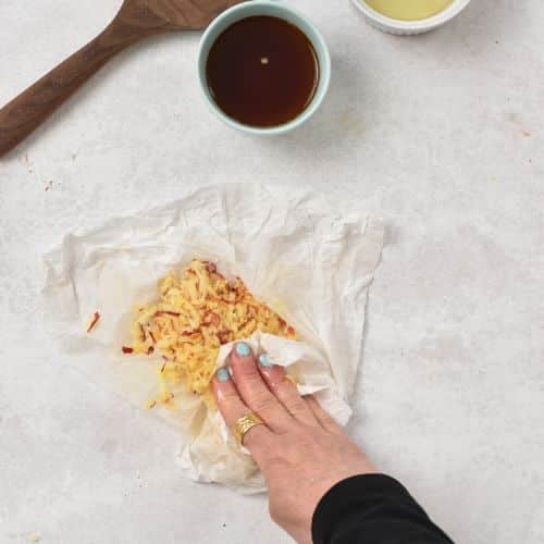 Drying shredded apple