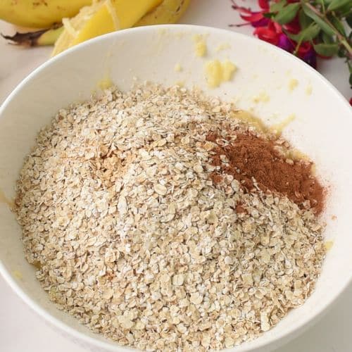 Banana Yogurt Oatmeal Bars